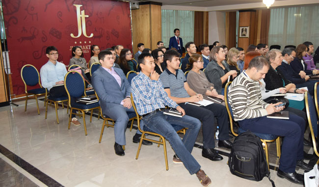 семинар в Алматах